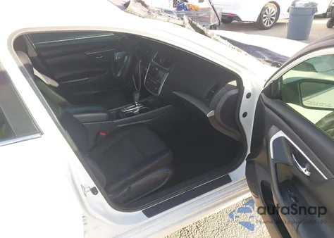 2018 Nissan Altima 2.5 S z USA, uszkodzony, nr VIN 1N4AL3APXJC153712